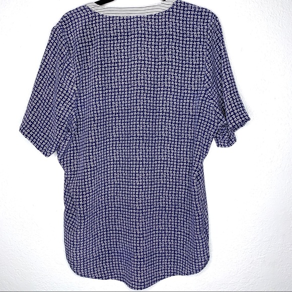Joie silk blue/white v neck blouse size L - Picture 7 of 7